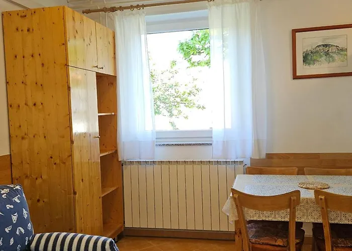 Sea View Laguna 63,65 *