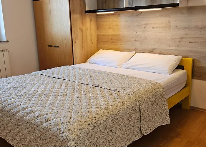 Sea View Laguna 63,65 アパート イゾラ